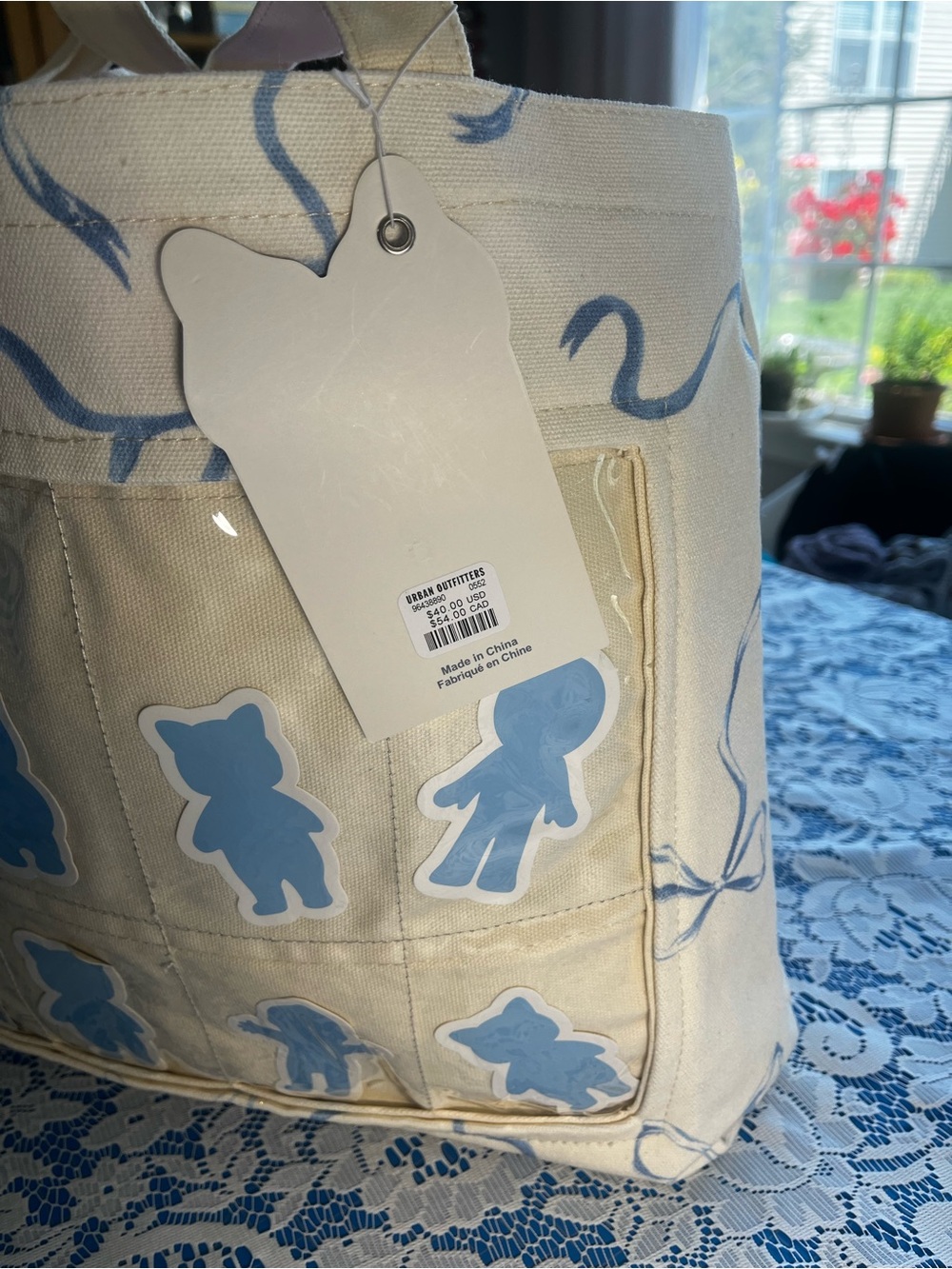 Urban Outfitters Favorite Figurines Canvas Tote Bag NWT Blue Bow - Picture 5 of 10